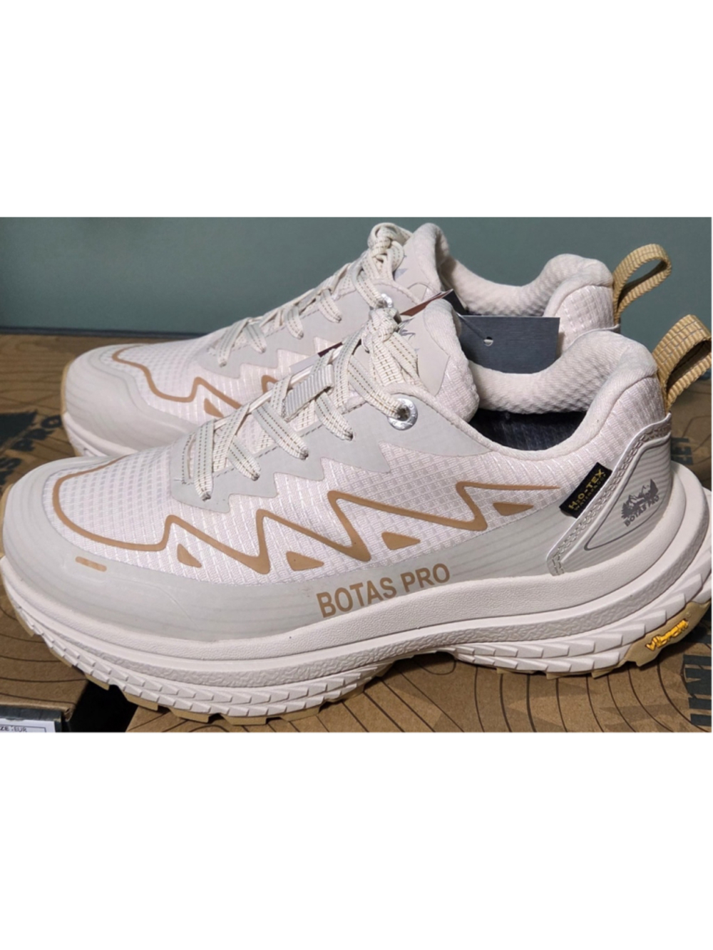 New Botas Pro BP251WT White Waterproof Outdoor Shoes – Sizes Available